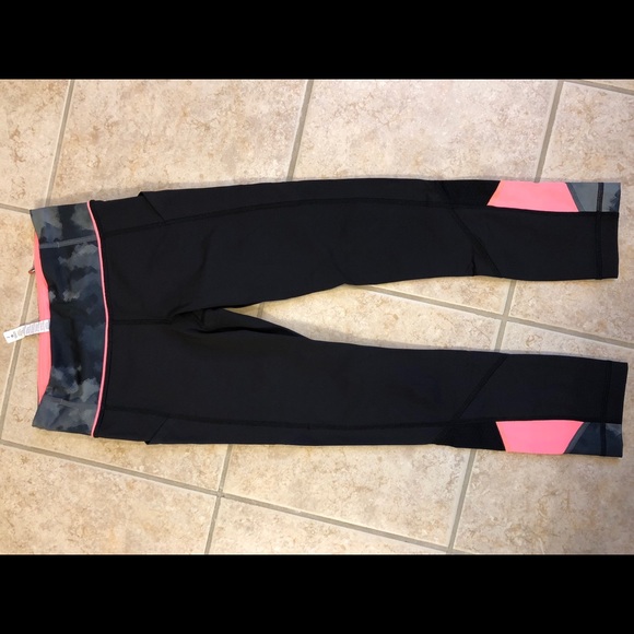 Lululemon Pace Rival Crop *22" - Picture 2 of 3